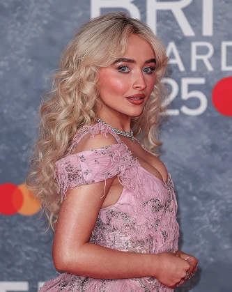 Imagem recente de sabrinacarpenter