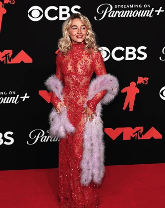 Imagem recente de sabrinacarpenter