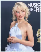 Imagem recente de sabrinacarpenter