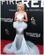 Imagem recente de sabrinacarpenter