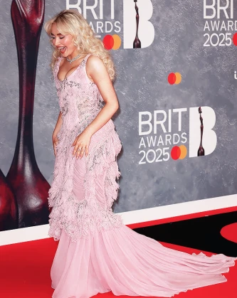 Imagem recente de sabrinacarpenter