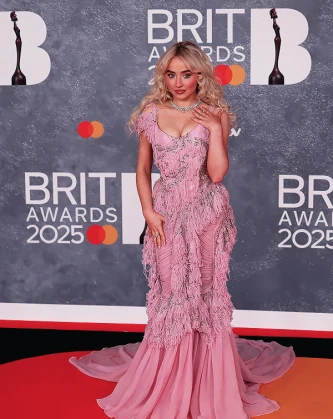 Imagem recente de sabrinacarpenter