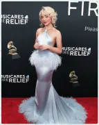 Imagem recente de sabrinacarpenter