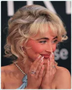 Imagem recente de sabrinacarpenter