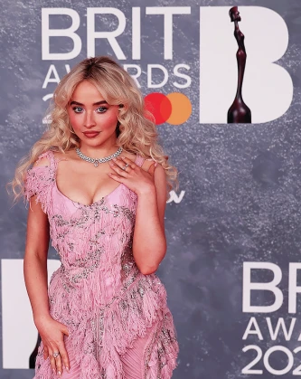 Imagem recente de sabrinacarpenter