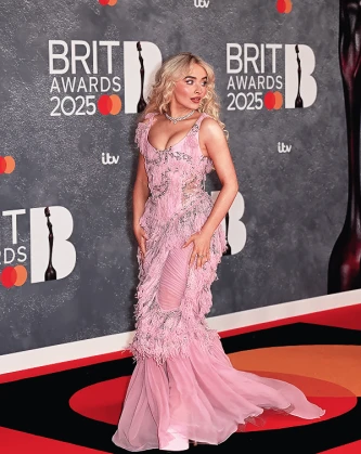 Imagem recente de sabrinacarpenter