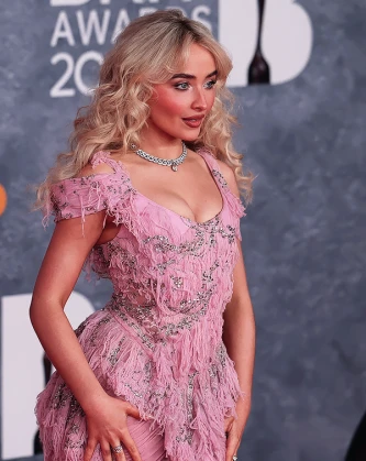 Imagem recente de sabrinacarpenter