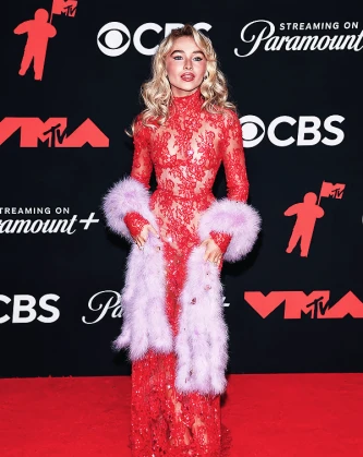 Imagem recente de sabrinacarpenter