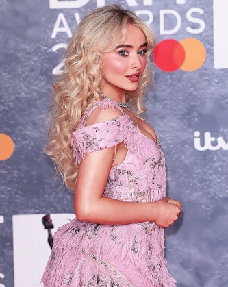 Imagem recente de sabrinacarpenter