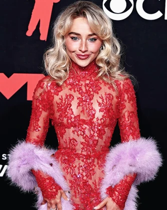 Imagem recente de sabrinacarpenter