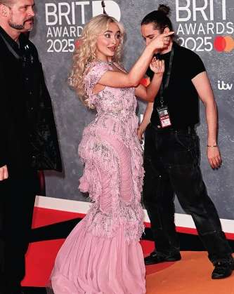 Imagem recente de sabrinacarpenter