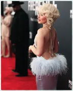 Imagem recente de sabrinacarpenter