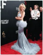 Imagem recente de sabrinacarpenter