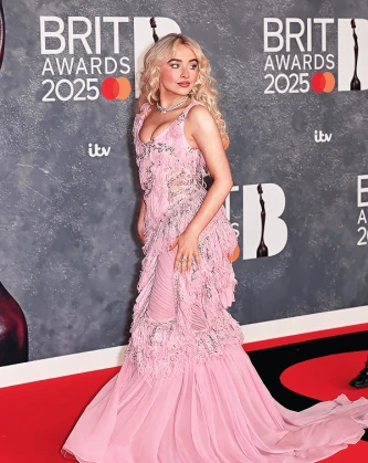 Imagem recente de sabrinacarpenter