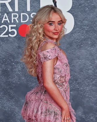 Imagem recente de sabrinacarpenter