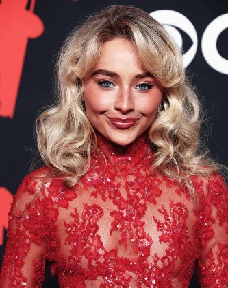 Imagem recente de sabrinacarpenter