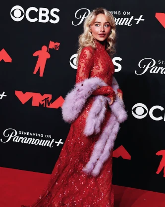 Imagem recente de sabrinacarpenter