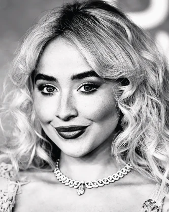 Imagem recente de sabrinacarpenter