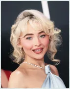 Imagem recente de sabrinacarpenter