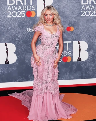 Imagem recente de sabrinacarpenter