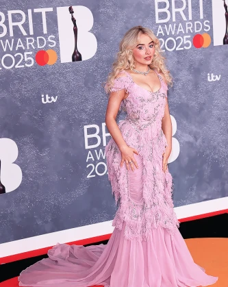 Imagem recente de sabrinacarpenter