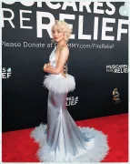 Imagem recente de sabrinacarpenter