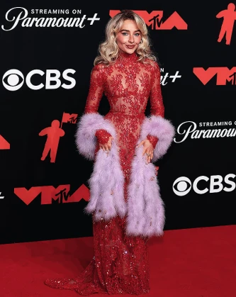 Imagem recente de sabrinacarpenter