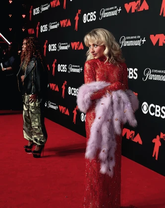 Imagem recente de sabrinacarpenter