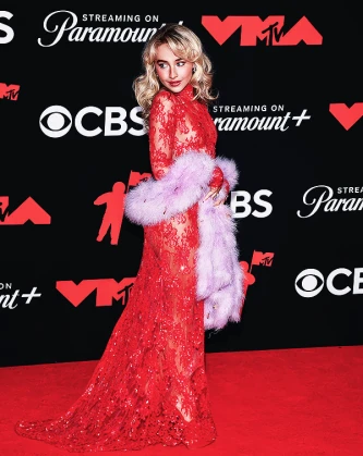 Imagem recente de sabrinacarpenter