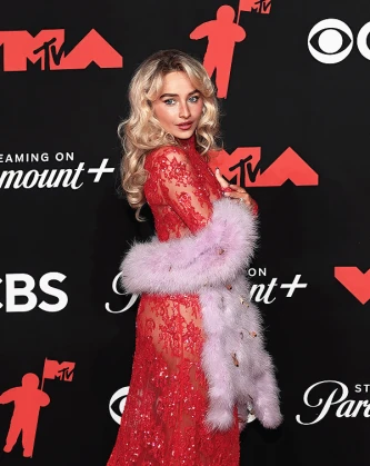 Imagem recente de sabrinacarpenter