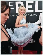 Imagem recente de sabrinacarpenter