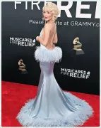 Imagem recente de sabrinacarpenter