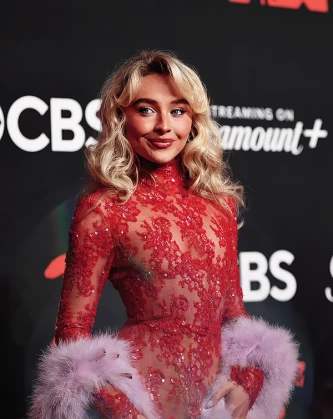 Imagem recente de sabrinacarpenter