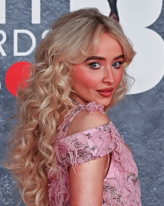 Imagem recente de sabrinacarpenter