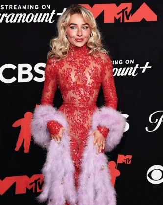 Imagem recente de sabrinacarpenter