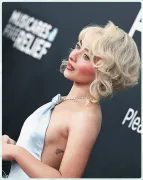 Imagem recente de sabrinacarpenter