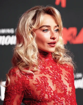 Imagem recente de sabrinacarpenter