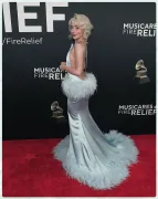 Imagem recente de sabrinacarpenter