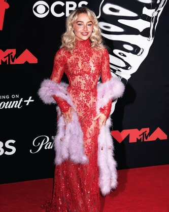 Imagem recente de sabrinacarpenter