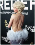 Imagem recente de sabrinacarpenter