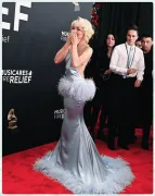 Imagem recente de sabrinacarpenter