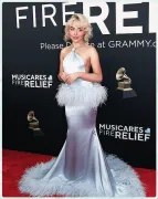 Imagem recente de sabrinacarpenter