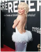 Imagem recente de sabrinacarpenter