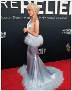 Imagem recente de sabrinacarpenter