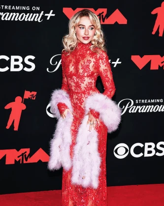 Imagem recente de sabrinacarpenter