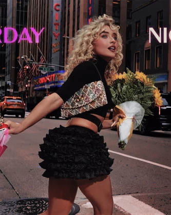 Imagem recente de sabrinacarpenter