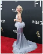 Imagem recente de sabrinacarpenter