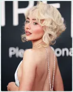 Imagem recente de sabrinacarpenter