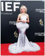 Imagem recente de sabrinacarpenter