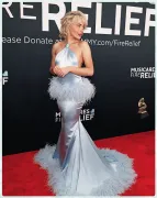 Imagem recente de sabrinacarpenter